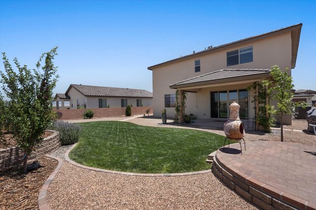 1412 Valle De Colores Street NW, Los Lunas, NM 87031