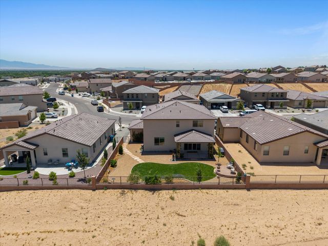 1412 Valle De Colores Street NW, Los Lunas, NM 87031