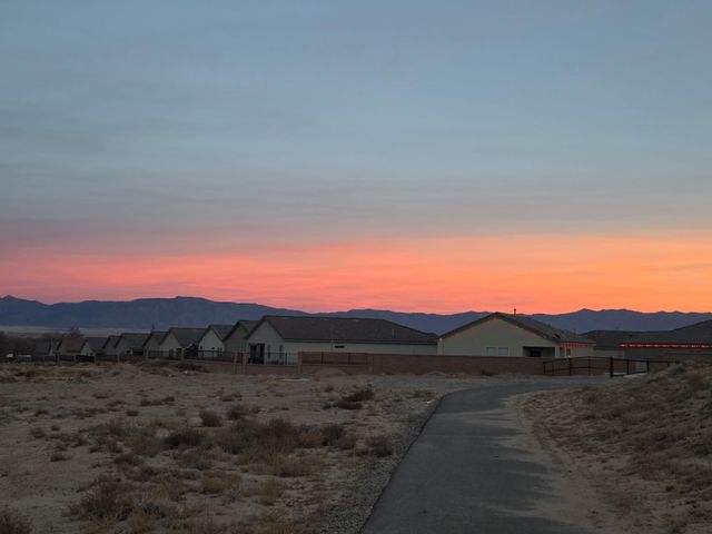 1412 Valle De Colores Street NW, Los Lunas, NM 87031