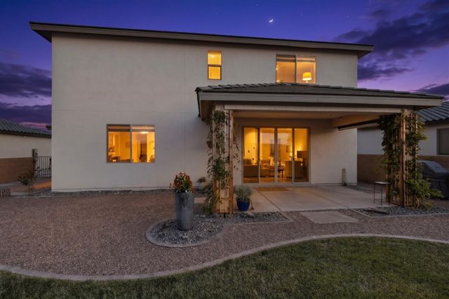 1412 Valle De Colores Street NW, Los Lunas, NM 87031