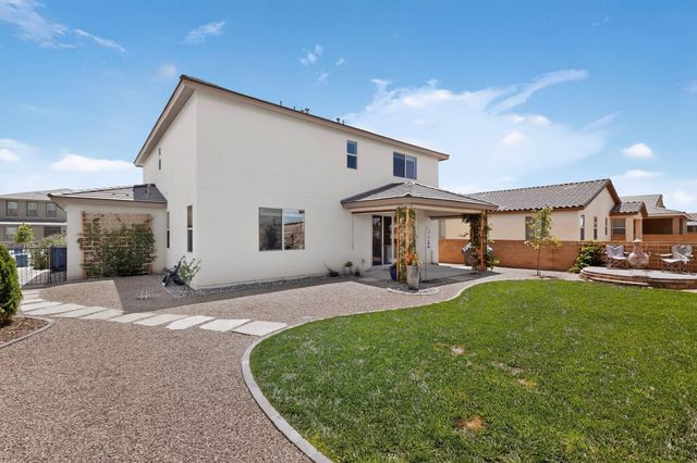 1412 Valle De Colores Street NW, Los Lunas, NM 87031