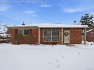 236 Lyons Drive, Troy, MI 48083