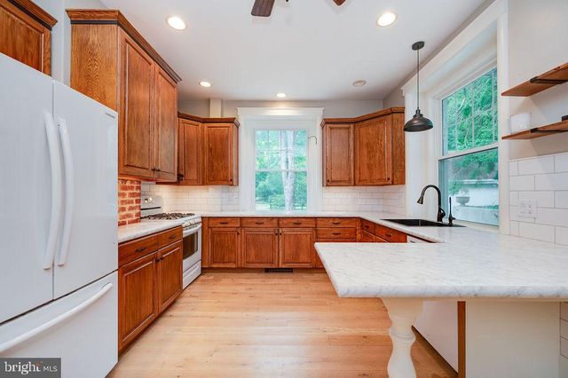1501 HILL RD, Reading, PA 19602