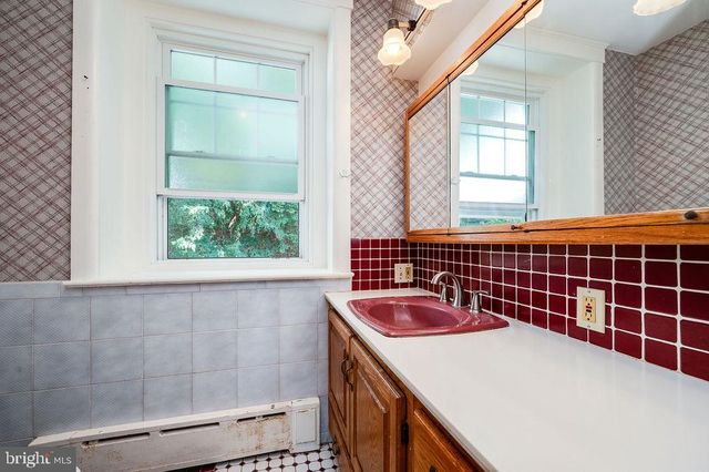 1501 HILL RD, Reading, PA 19602