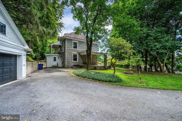1501 HILL RD, Reading, PA 19602