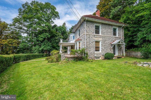 1501 HILL RD, Reading, PA 19602