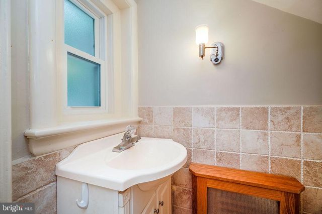 1501 HILL RD, Reading, PA 19602