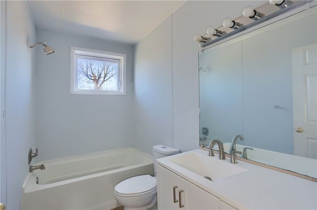 514 Pearson St, New Castle, PA 16101