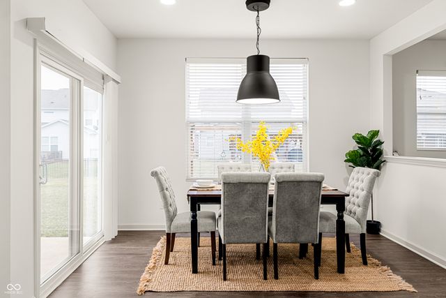 15469 Eastpark Circle W, Fishers, IN 46037