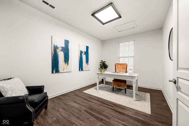 15469 Eastpark Circle W, Fishers, IN 46037