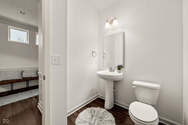 15469 Eastpark Circle W, Fishers, IN 46037