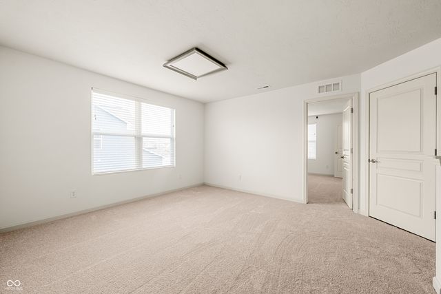 15469 Eastpark Circle W, Fishers, IN 46037