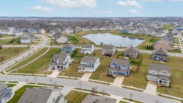 15469 Eastpark Circle W, Fishers, IN 46037