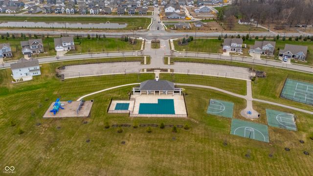 15469 Eastpark Circle W, Fishers, IN 46037