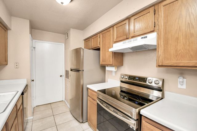 9700 Leawood Boulevard 1405, Houston, TX 77099