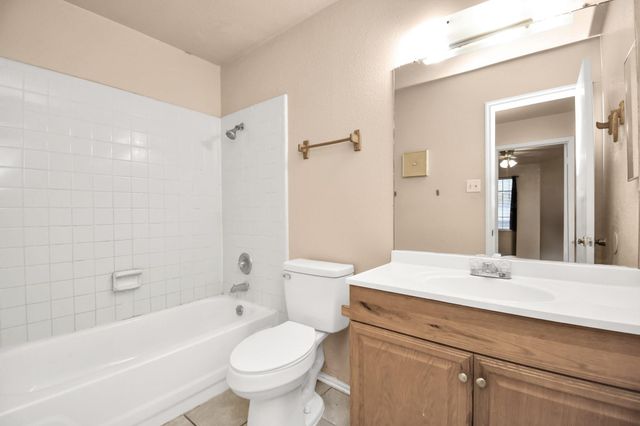 9700 Leawood Boulevard 1405, Houston, TX 77099