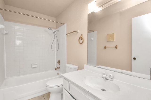 9700 Leawood Boulevard 1405, Houston, TX 77099