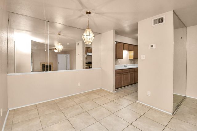 9700 Leawood Boulevard 1405, Houston, TX 77099