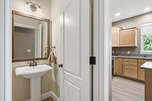 2821 Covey Court, Cedar Falls, IA 50613