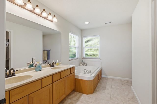 2821 Covey Court, Cedar Falls, IA 50613