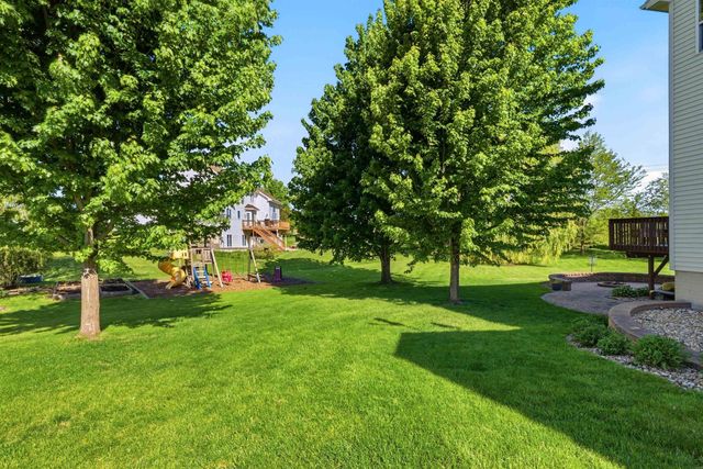 2821 Covey Court, Cedar Falls, IA 50613