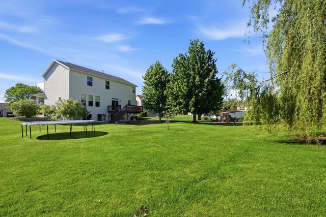 2821 Covey Court, Cedar Falls, IA 50613