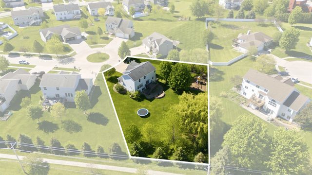 2821 Covey Court, Cedar Falls, IA 50613