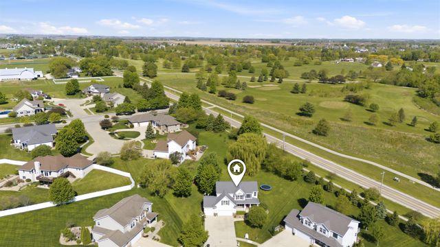 2821 Covey Court, Cedar Falls, IA 50613