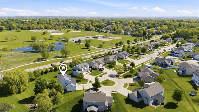 2821 Covey Court, Cedar Falls, IA 50613