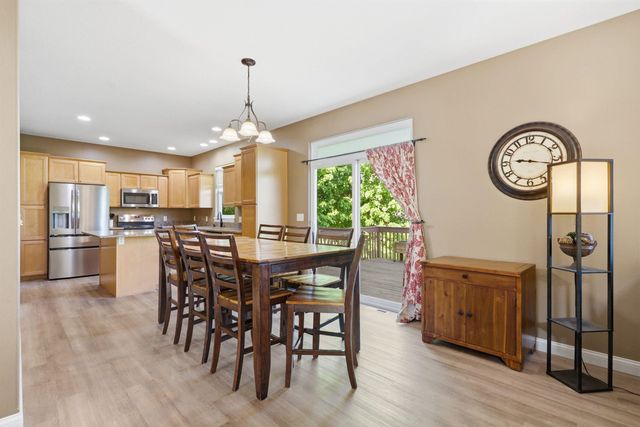 2821 Covey Court, Cedar Falls, IA 50613