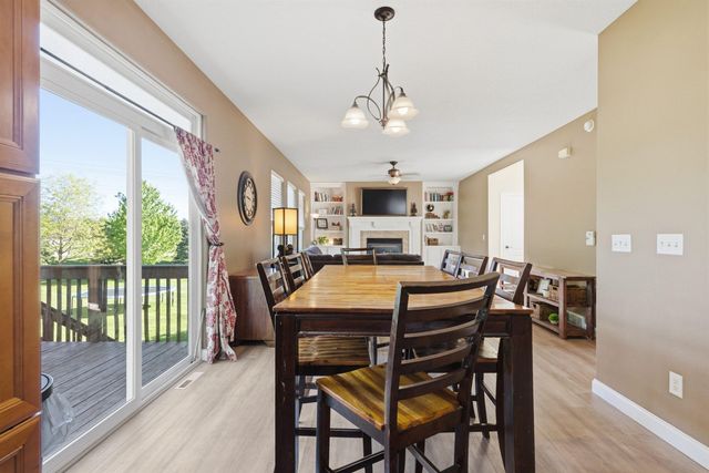 2821 Covey Court, Cedar Falls, IA 50613