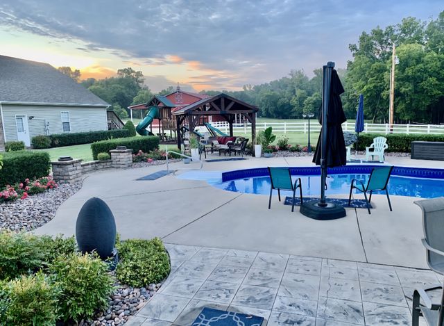 730 Indian Creek Rd, Cumberland Furnace, TN 37051