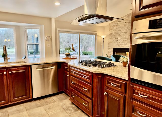 730 Indian Creek Rd, Cumberland Furnace, TN 37051