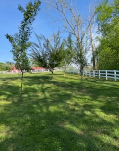 730 Indian Creek Rd, Cumberland Furnace, TN 37051