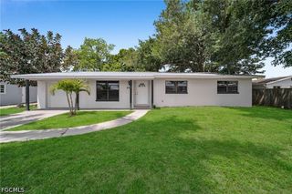 2085 E Tobago CIR, Fort Myers, FL 33905
