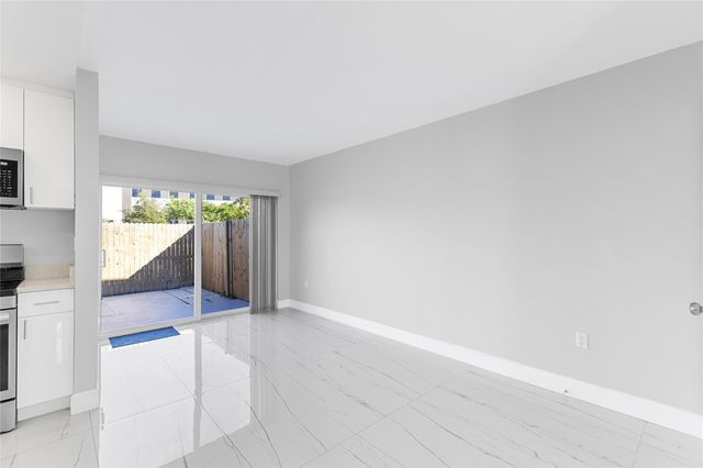 5925 SW 36th Court, Davie, FL 33314