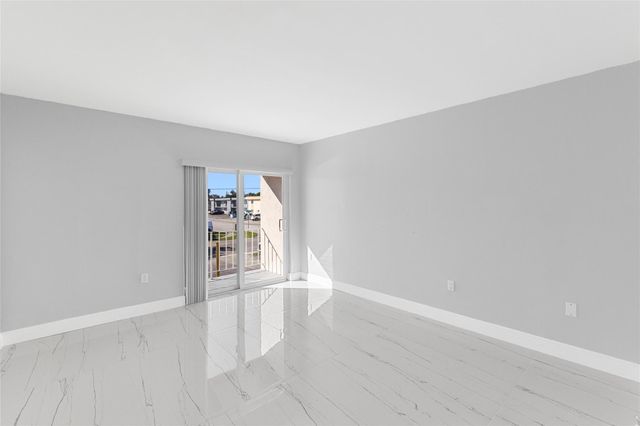 5925 SW 36th Court, Davie, FL 33314