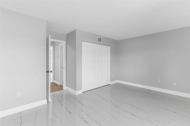 5925 SW 36th Court, Davie, FL 33314