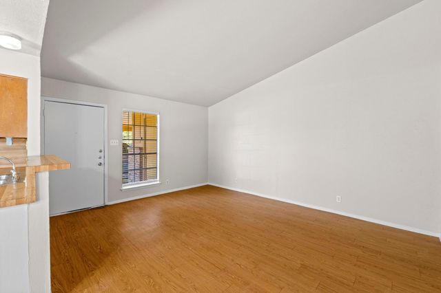 1914 Nicole CIR A, Round Rock, TX 78664