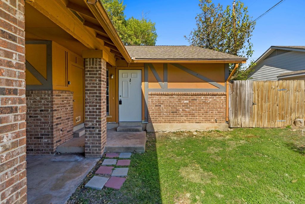 1914 Nicole CIR A, Round Rock, TX 78664