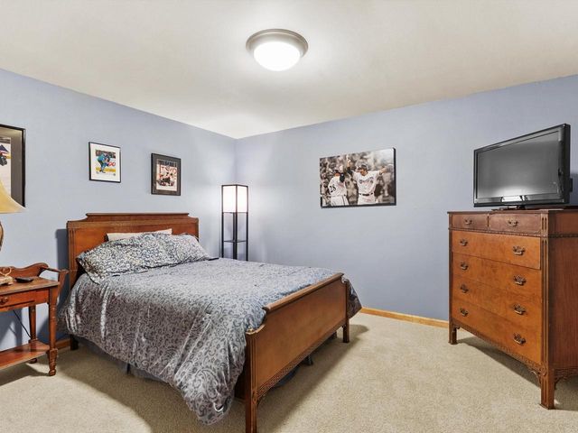 2226 Fairfield LANE, Plymouth, WI 53073