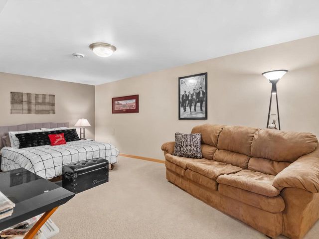 2226 Fairfield LANE, Plymouth, WI 53073