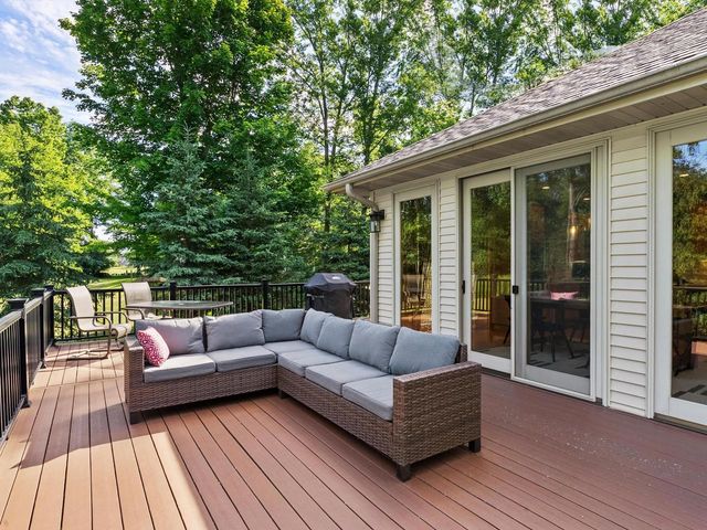 2226 Fairfield LANE, Plymouth, WI 53073