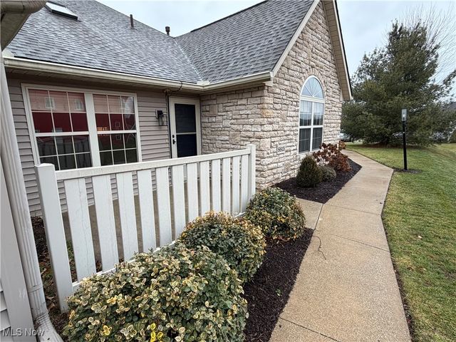 8815 Scotslanding Circle NW, Massillon, OH 44646