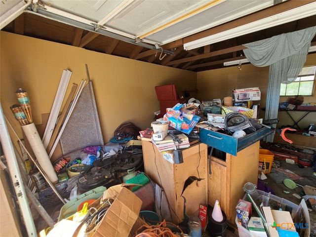 203 N West Street, Yorktown, TX 78164