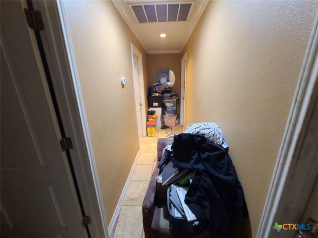 203 N West Street, Yorktown, TX 78164