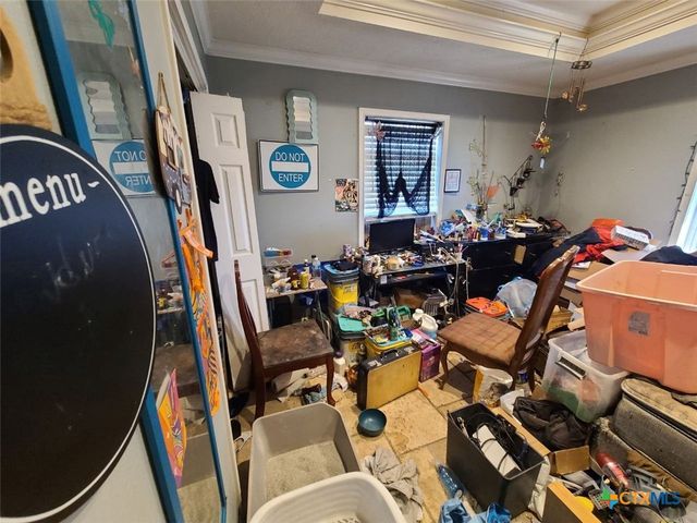 203 N West Street, Yorktown, TX 78164