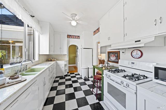 6 Hanns Ave, Vallejo, CA 94590