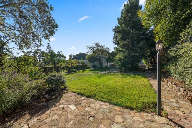 6 Hanns Ave, Vallejo, CA 94590