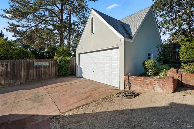 6 Hanns Ave, Vallejo, CA 94590